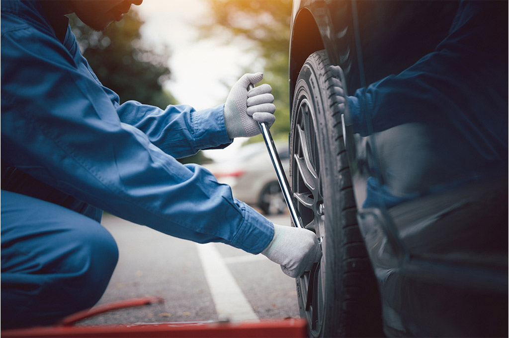 Pozantı 7/24 Oto Lastikçi ve Yol Yardım Hizmeti